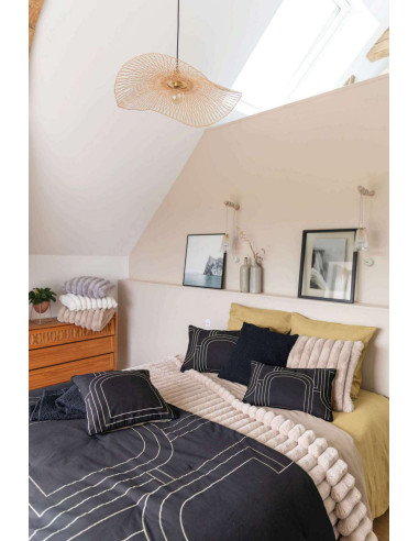 Povlak polštáře Alice 45x45 bílý | VIVARAISE-3