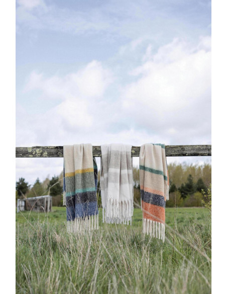 Pléd Isabel 130x160cm barevný pruh s červenou | VIVARAISE-3