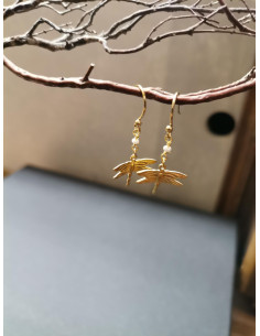 Earrings in the shape of a dragonfly with pearl | PIOU PIOU - 1