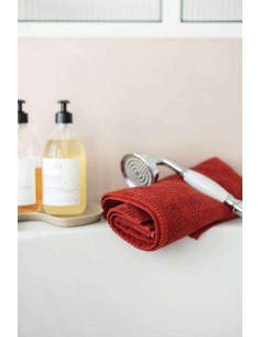 Osuška Bora 70x130, Geranium | VIVARAISE 2