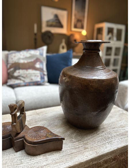 Váza z tepaného měděného plechu | dovoz Indie