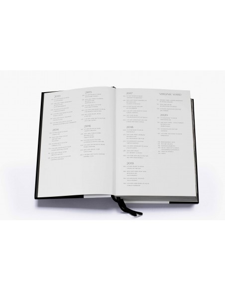 Chanel Catwalk: The Complete Collections-3