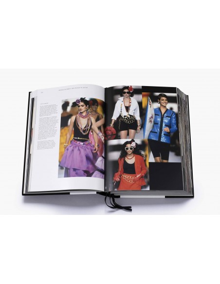 Chanel Catwalk: The Complete Collections-7