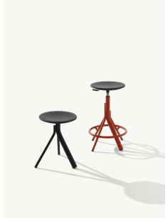 Stolička Main 1121 červená s dřevěným sedákem | ET AL. 2