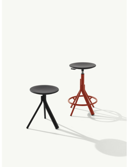 Stolička Main 1121 s dřevěným sedákem | ET AL. b