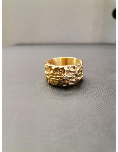 Zdobený masivní prsten s kamínkem | PIOU PIOU