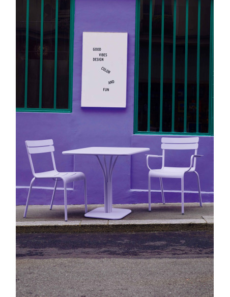 Zahradní stůl Luxembourg 71x71 s centrální nohou | FERMOB