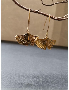 Hanging earrings with Ginkgo leaf trim | PIOU PIOU - 1 2