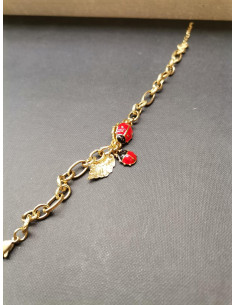 Řetízkový náramek s červenou beruškou a lístkem| PIOU PIOU - 1 2