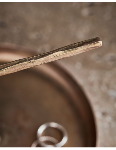 Stojánek na šperky v barvě broušené mosazi | HOUSE DOCTOR b