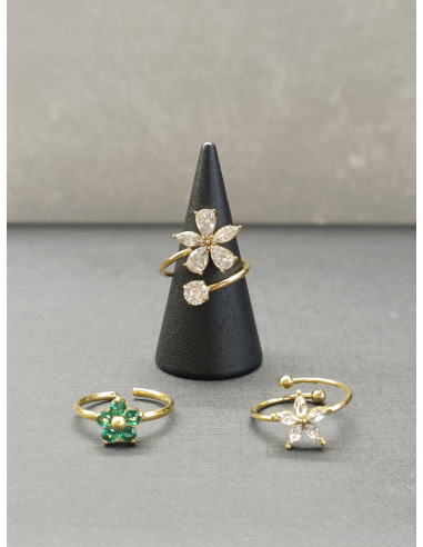 Prsten zdobený štrasovou květinou | PIOU PIOU b