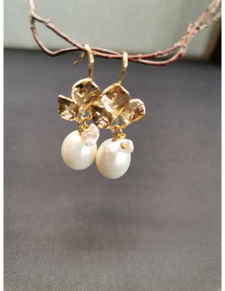 Náušnice se zlatými lístky a perlami | PIOU PIOU - 3