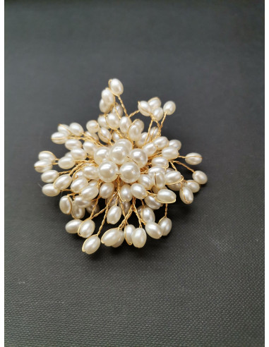 Brož ve tvaru květiny z umělých perel | PIOU PIOU a