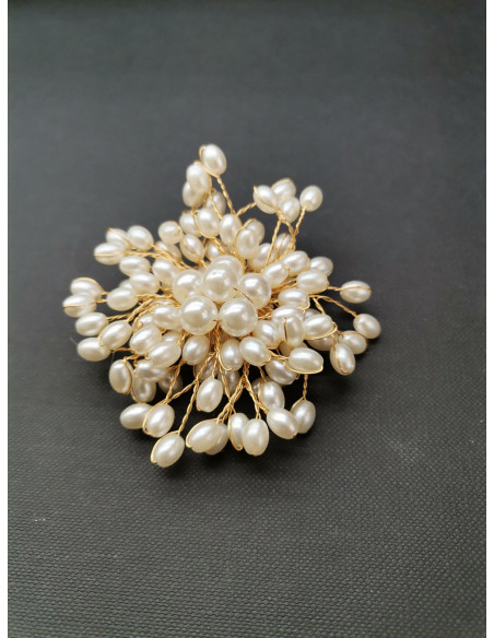 Brož ve tvaru květiny z umělých perel | PIOU PIOU a