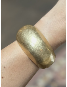 Široký kovový náramek ve stříbrné barvě | LORIANE 2