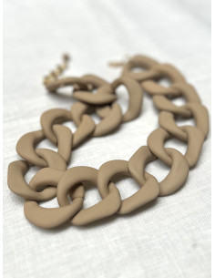 Náhrdelník z propletených ok v matné hnědé barvě | LORIANE 2