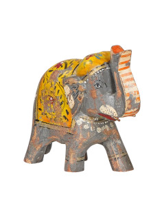 Dřevěná soška slona