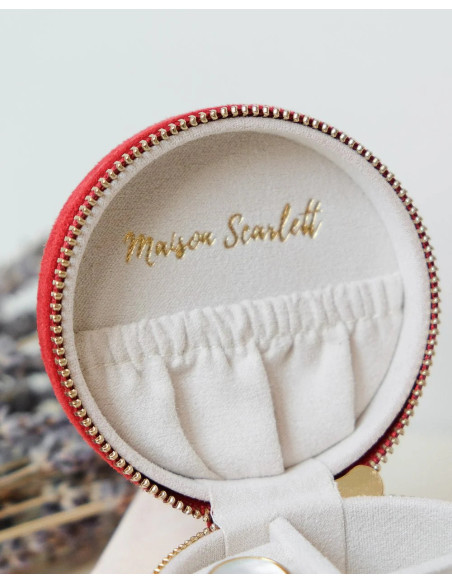 Kulatá cestovní šperkovnice z růžového sametu | MAISON SCARLET b