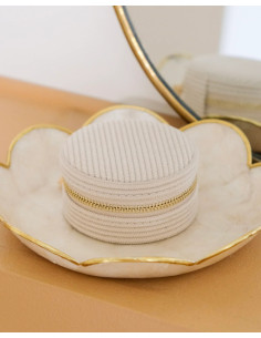 Kulatá cestovní šperkovnice z béžového manžestru | MAISON SCARLET - 1