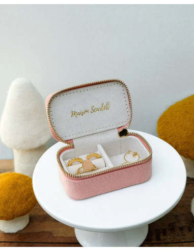 Mini cestovní šperkovnice z růžového sametu | MAISON SCARLET a