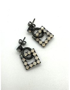 Černé náušnice s třpytivými kamínky| FRANCINE BRAMLI 2