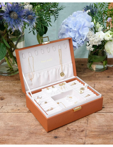 Dvoupatrová šperkovnice z umělé kůže, camel |...