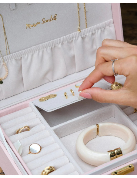 Dvoupatrová šperkovnice z umělé kůže, camel | MAISON SCARLET