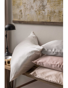 Povlak na polštář Ashley Neige z přírodního hedvábí, 50x75 | VIVARAISE 2