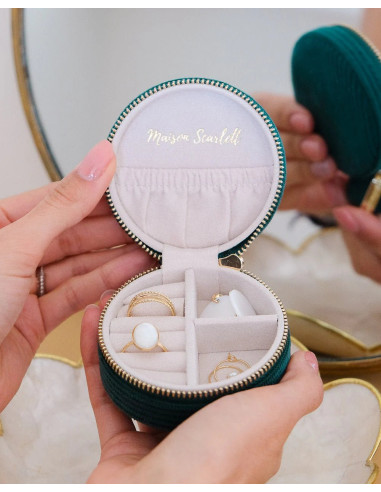 Kulatá cestovní šperkovnice | MAISON SCARLET b