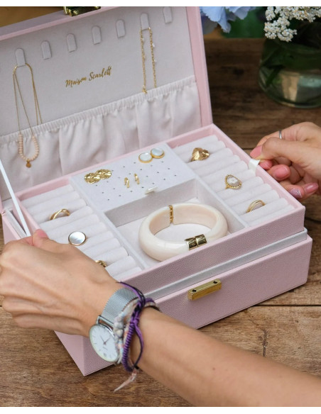 Dvoupatrová šperkovnice z béžové umělé kůže | MAISON SCARLET