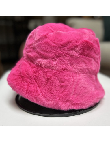 Kožešinový klobouk v sytě růžové " hot pink" barvě | dovoz Le Patio a
