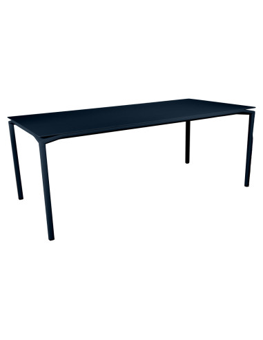 Kovový jídelní stůl Calvi 195x95 s matnou deskou, INDOOR  | FERMOB - 1