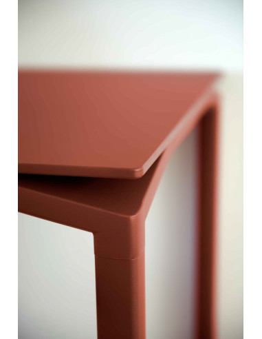 Kovový stůl Calvi 126x63 s matnou deskou, INDOOR  | FERMOB g