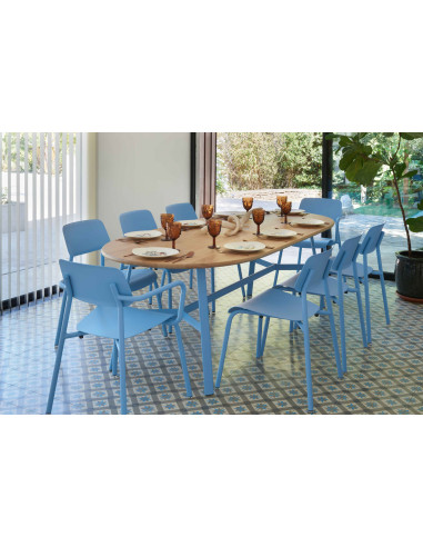 Jídelní stůl SO'O s oválnou dubovou deskou 220x95 INDOOR | FERMOB e