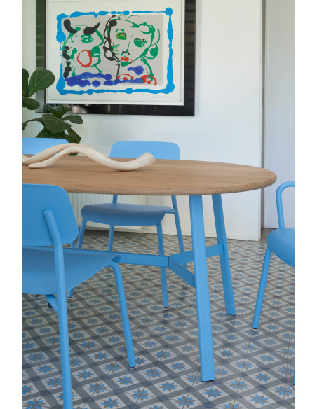 Jídelní stůl SO'O s oválnou dubovou deskou 220x95 INDOOR | FERMOB c