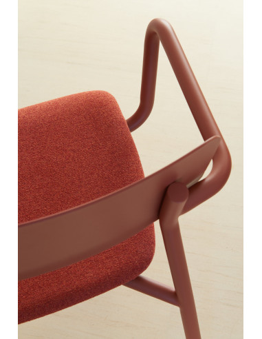 Židle Studie s područkami a čalouněným sedákem...