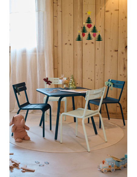 Dětská židle Luxembourg s motivem Canaille | FERMOB a