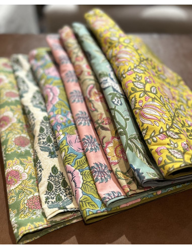 Bavlněný povlak polštáře 40x40, béžový s květy | dovoz Indie b