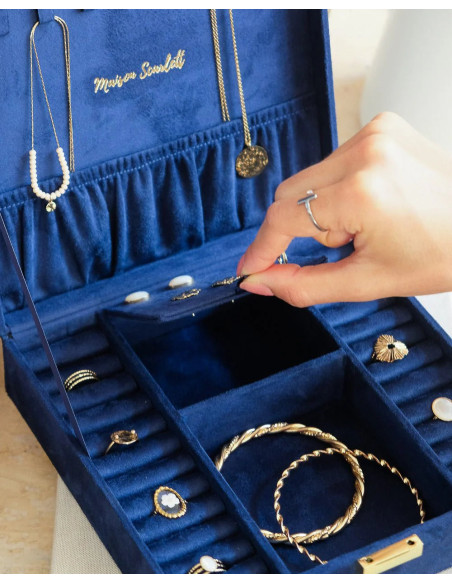Šperkovnice z béžového sametu | MAISON SCARLET b