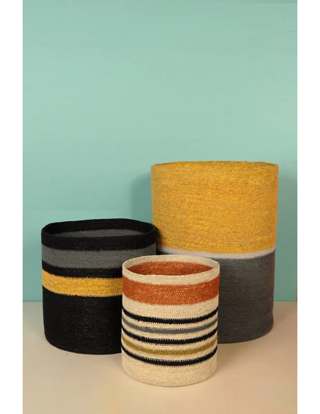 Úložný koš z přírodního materiálu M, černý s pruhy | BAOBAB b