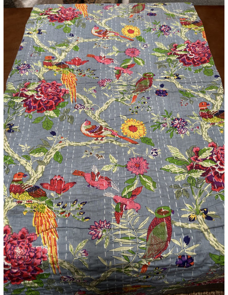 Prošívaný přehoz přes postel Floral, šedý | dovoz Indie