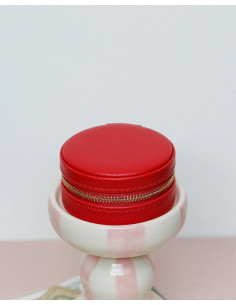 Round travel jewellery box made of artificial leather - red | MAISON SCARLET - 1