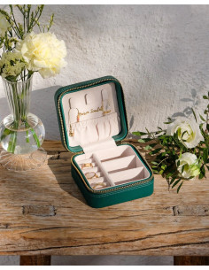 Víkendová šperkovnice ze zelené umělé kůže | MAISON SCARLET 2