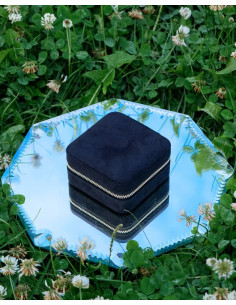 Víkendová šperkovnice z černého sametu | MAISON SCARLET - 1