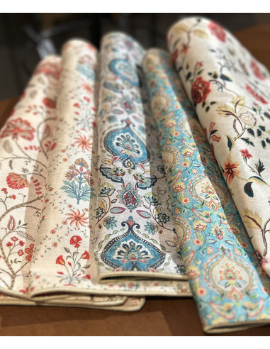 Povlak polštáře 40x40 s hedvábným leskem a potiskem | dovoz Indie a b