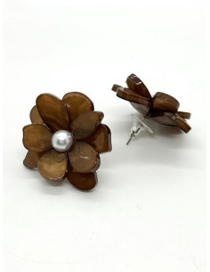 Květinové náušnice s perlou, hnědé | KLÉO PARIS - 1 2