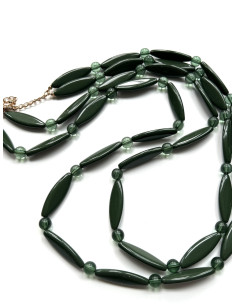 Korálkový náhrdelník v tymiánově zelené barvě | KLÉO PARIS 2