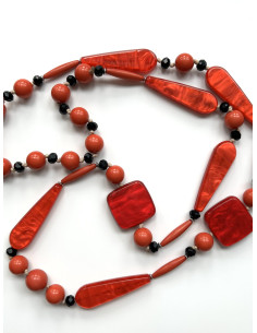 Beaded necklace in red color | KLÉO PARIS - 1 2