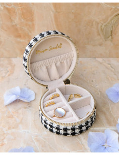 Kulatá cestovní šperkovnice s motivem kouhoutí stopy - černá | MAISON SCARLET 2