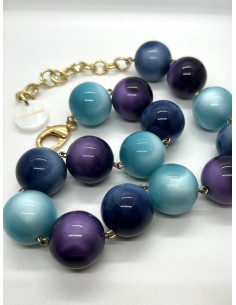 Náhrdelník z maxi korálů v lesklých modrých odstínech | FRANCINE BRAMLI 2